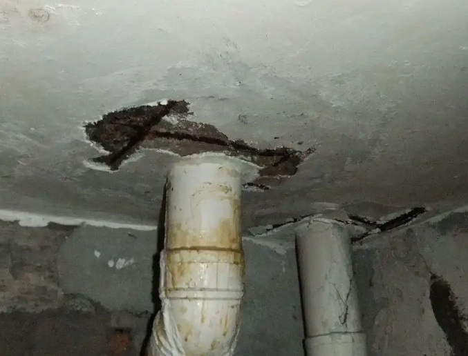 徐汇卫生间漏水维修公司浅析徐汇卫生间渗水维修的方法